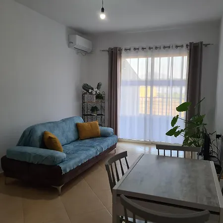Nazari With Veranda 4 Guests Apartment Orikum
