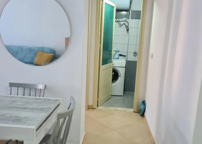 Nazari With Veranda 4 Guests 奥里库姆